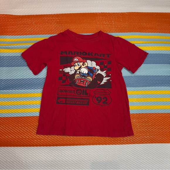 Mario Kart 2021 Official Red Kids Size Large 10/12 T-Shirt - Picture 1 of 3